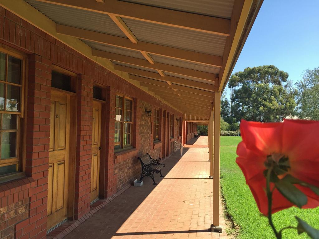 Coonawarra Place Motor Inn Zewnętrze zdjęcie